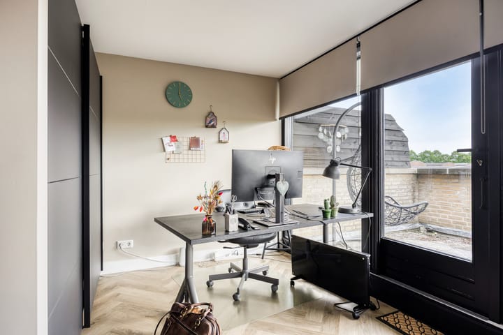 Foto 21 van Naardenstraat 161