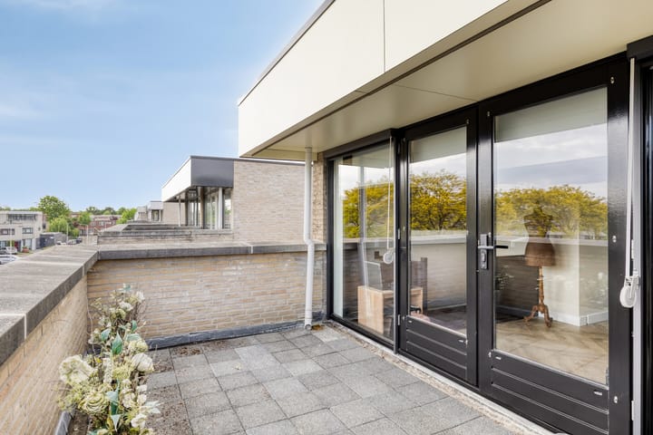 Foto 26 van Naardenstraat 161