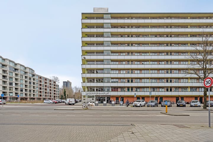 Foto 25 van Osdorper Ban 241