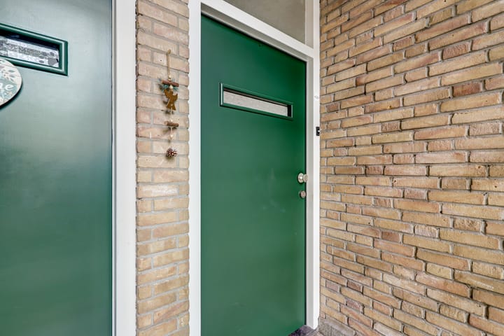 Photo 5 of Bachstraat 438