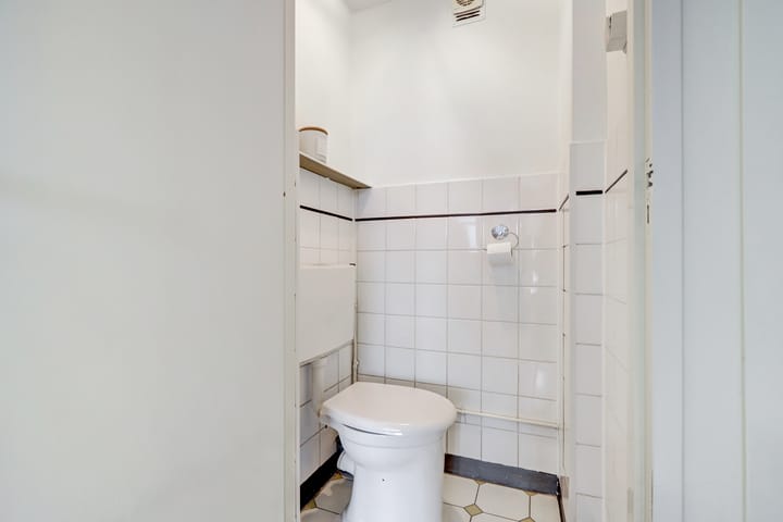 Photo 10 of Bachstraat 438