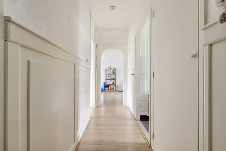 Photo 14 of Bachstraat 438