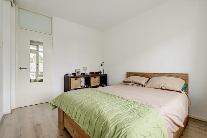 Photo 15 of Bachstraat 438