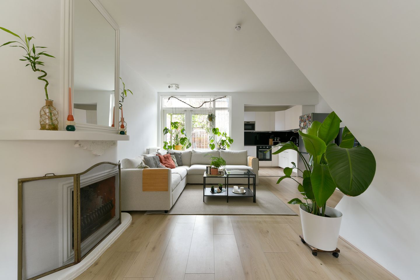 Foto 10 van Barkasstraat 58