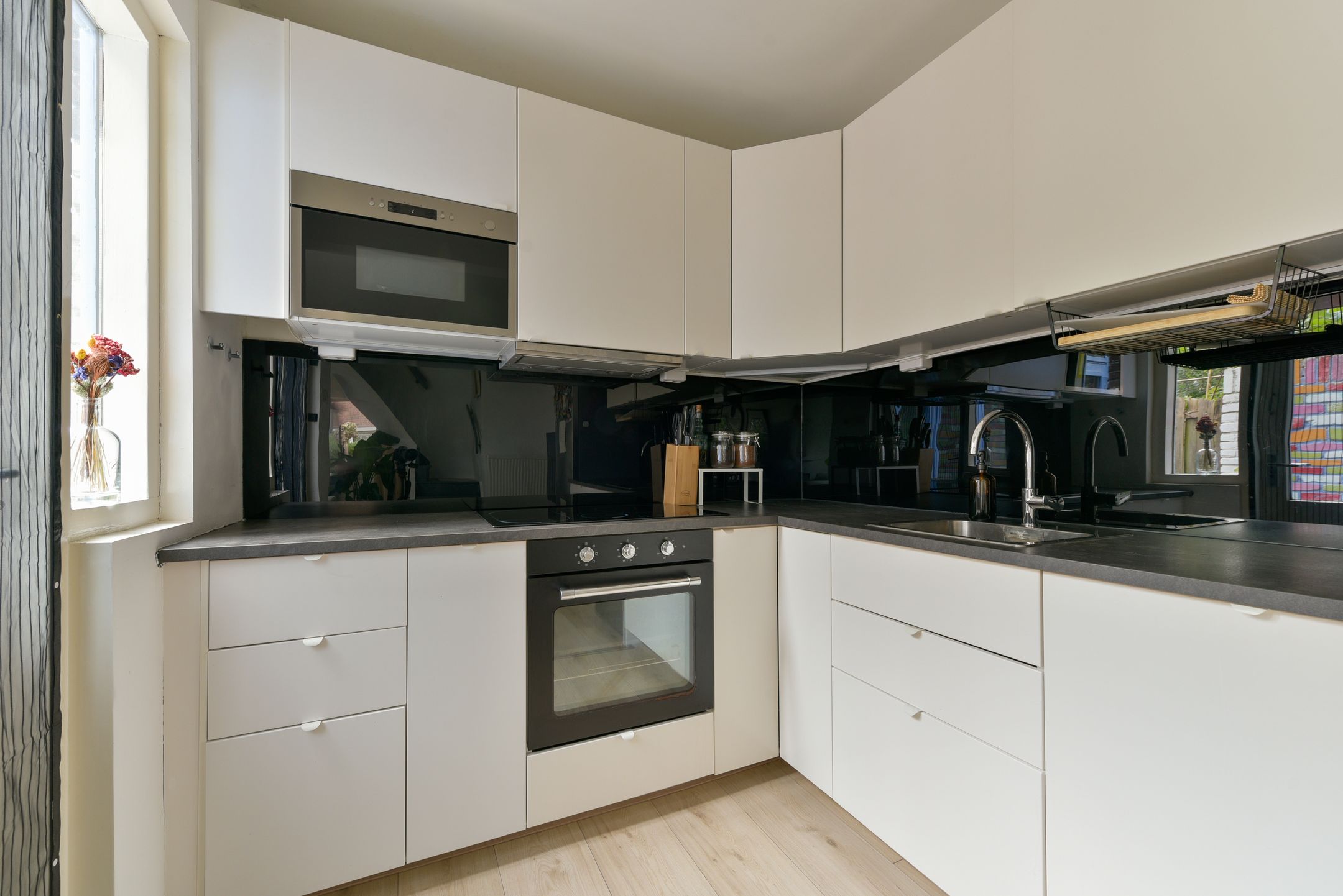 Foto 15 van Barkasstraat 58