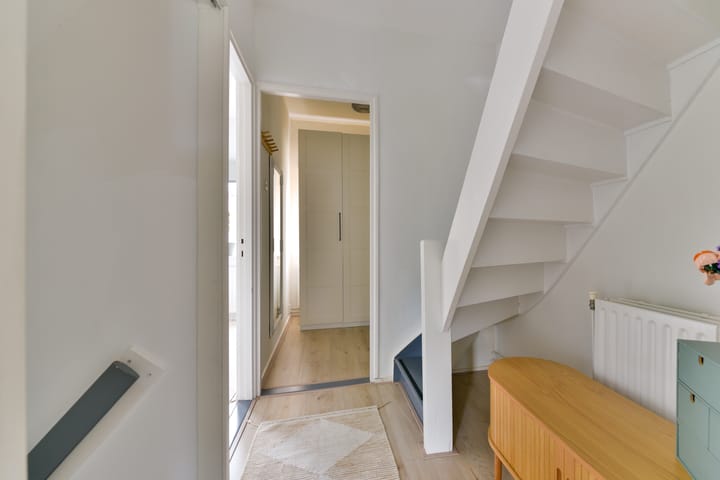 Foto 30 van Barkasstraat 58