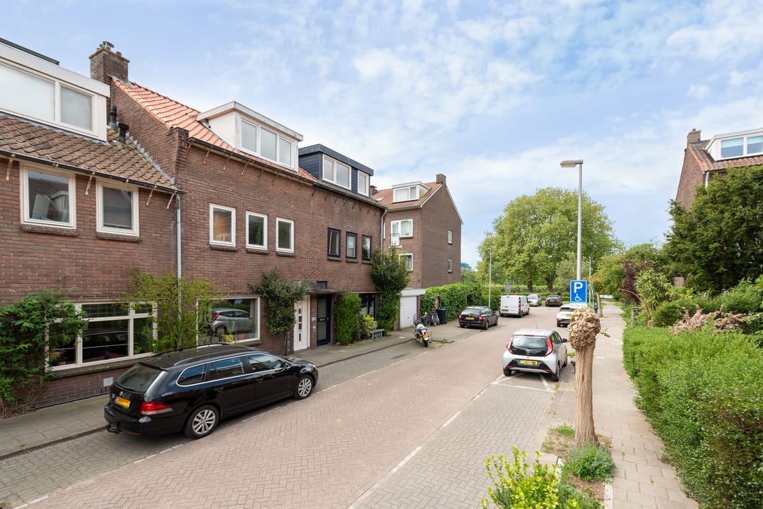 Foto 46 van Barkasstraat 58