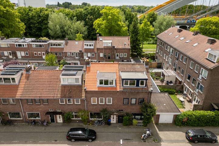 Foto 47 van Barkasstraat 58