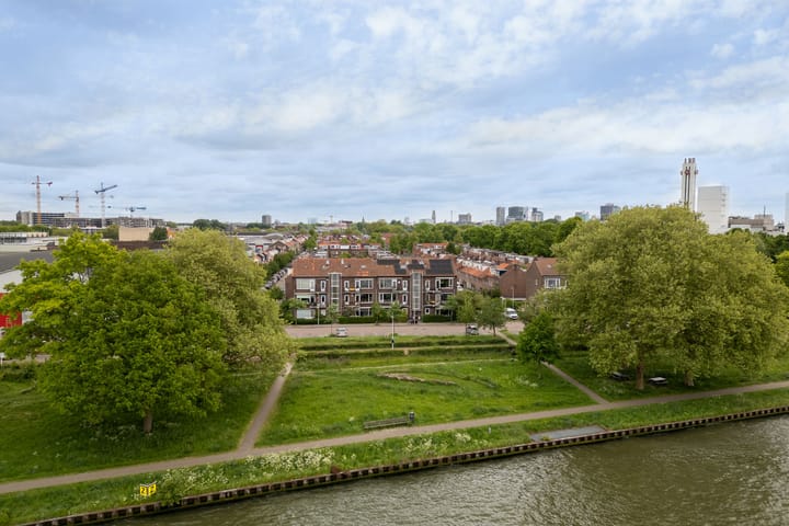 Foto 53 van Barkasstraat 58