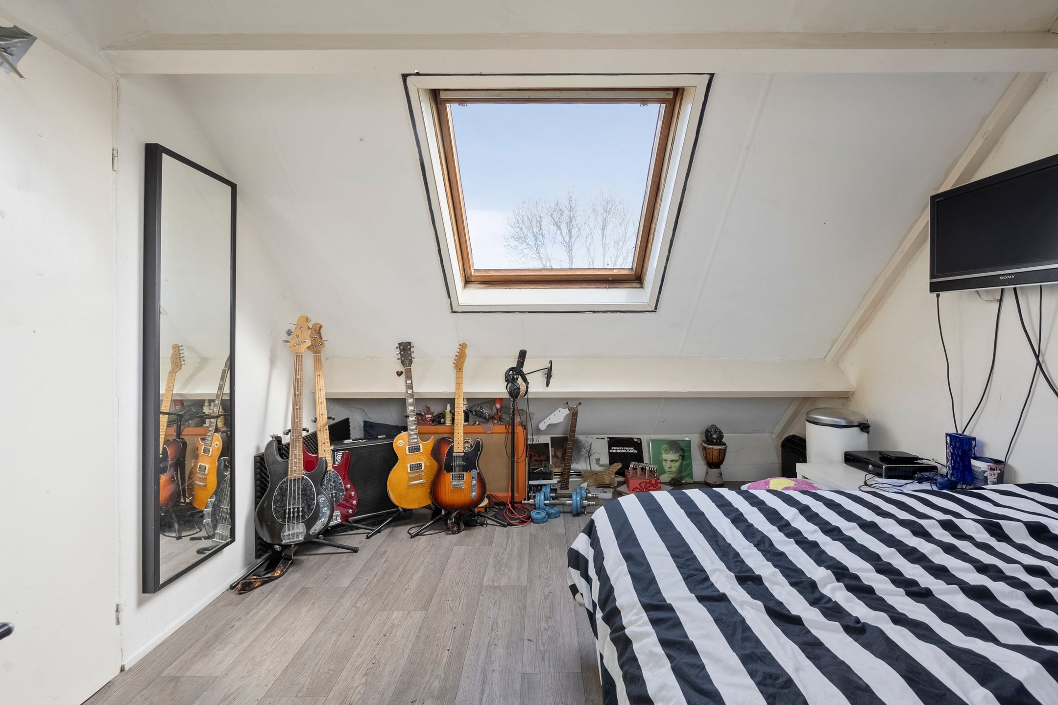 Photo 39 of Waltmanstraat 3