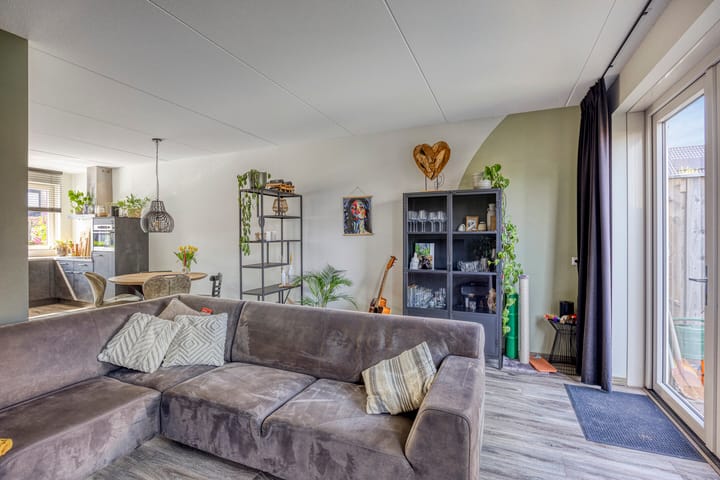 Photo 2 of Jacoba van Beierenstraat 1-D