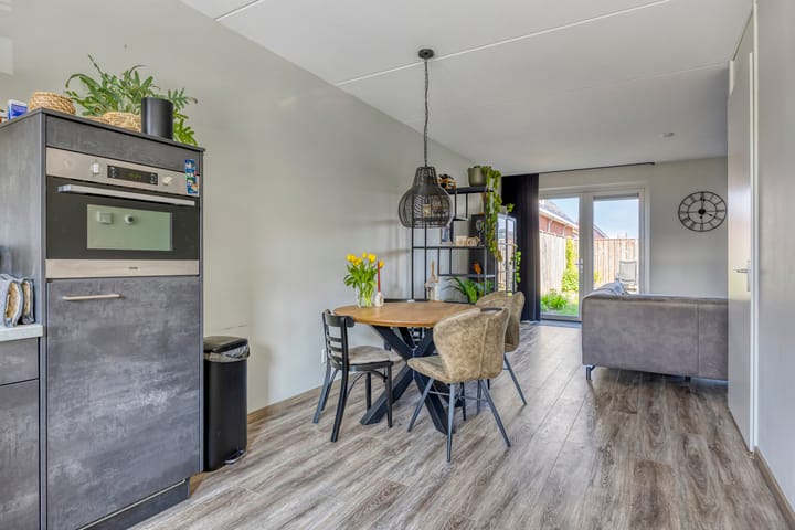 Photo 9 of Jacoba van Beierenstraat 1-D