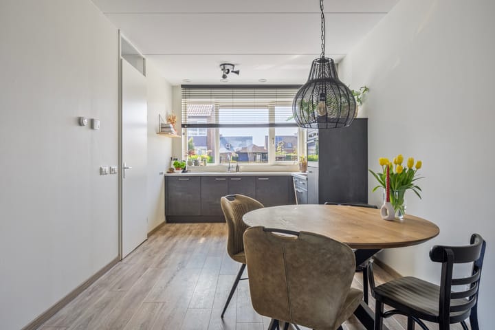 Photo 11 of Jacoba van Beierenstraat 1-D