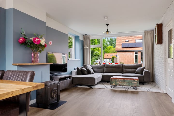 Foto 2 van Boterbloem 23