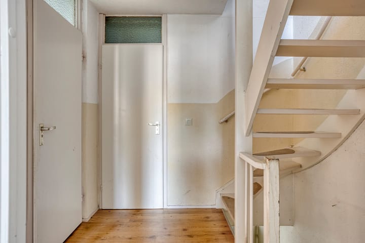 Foto 16 van Mascagnihof 655