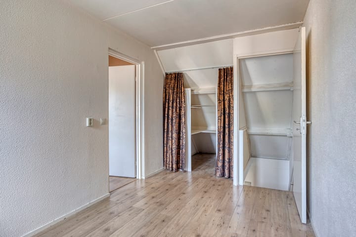 Foto 22 van Mascagnihof 655