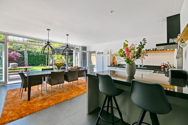 Foto 2 van De Ruyterstraat 29