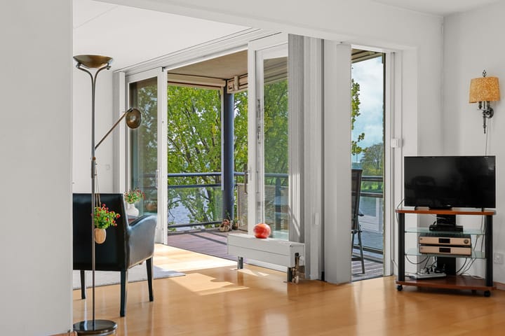 Photo 11 of Maasstaete 81