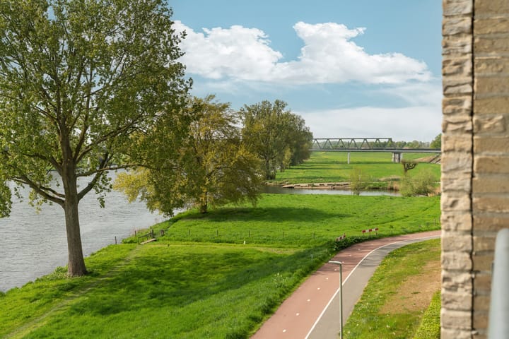 Photo 15 of Maasstaete 81