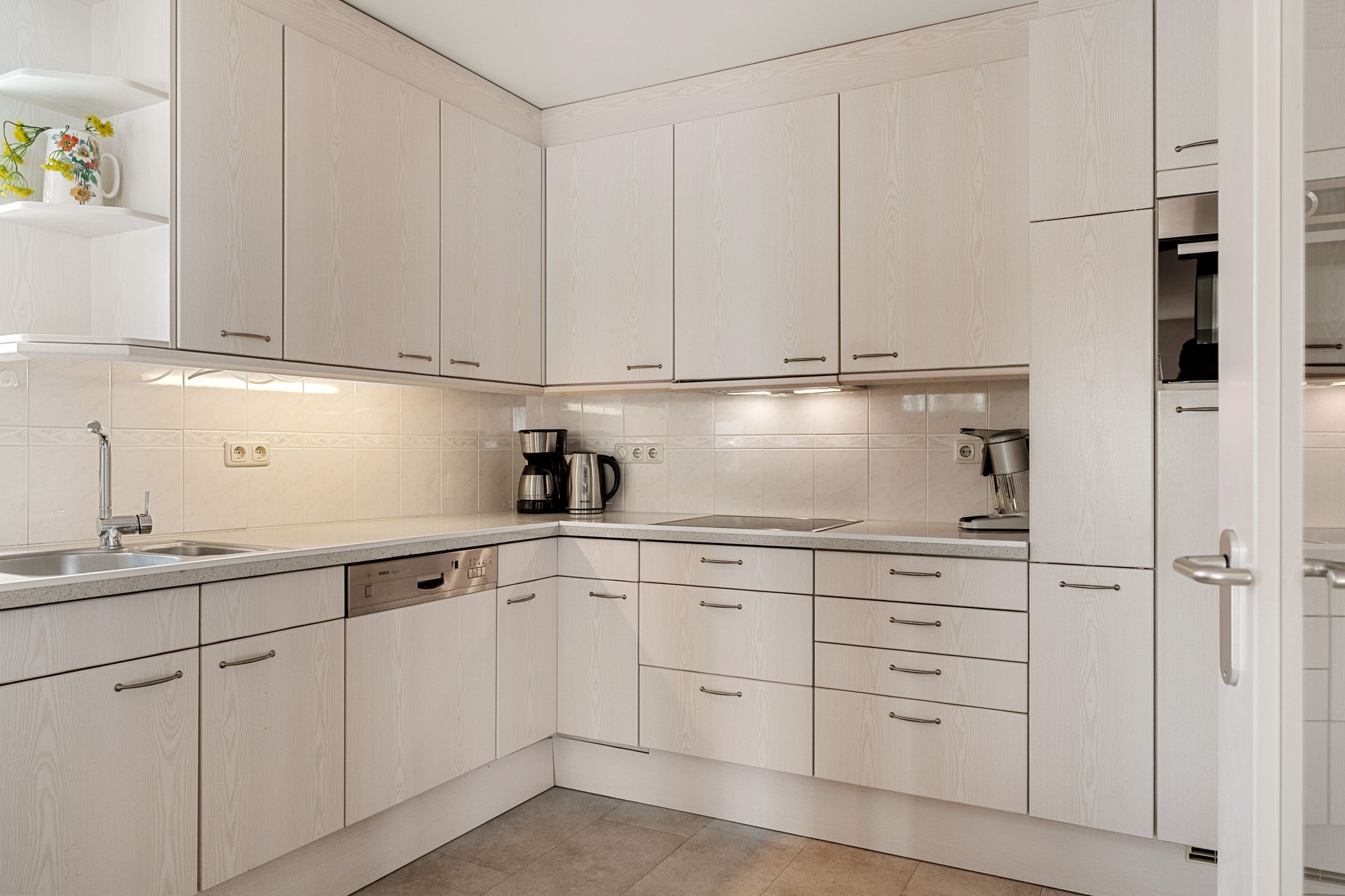 Foto 21 van Maasstaete 81