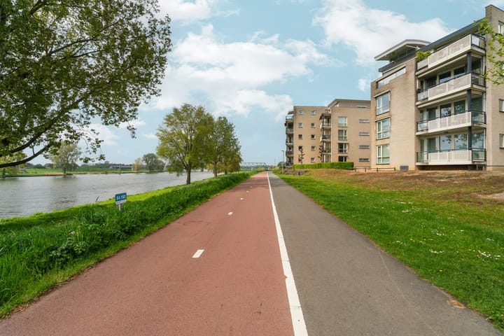 Photo 39 of Maasstaete 81