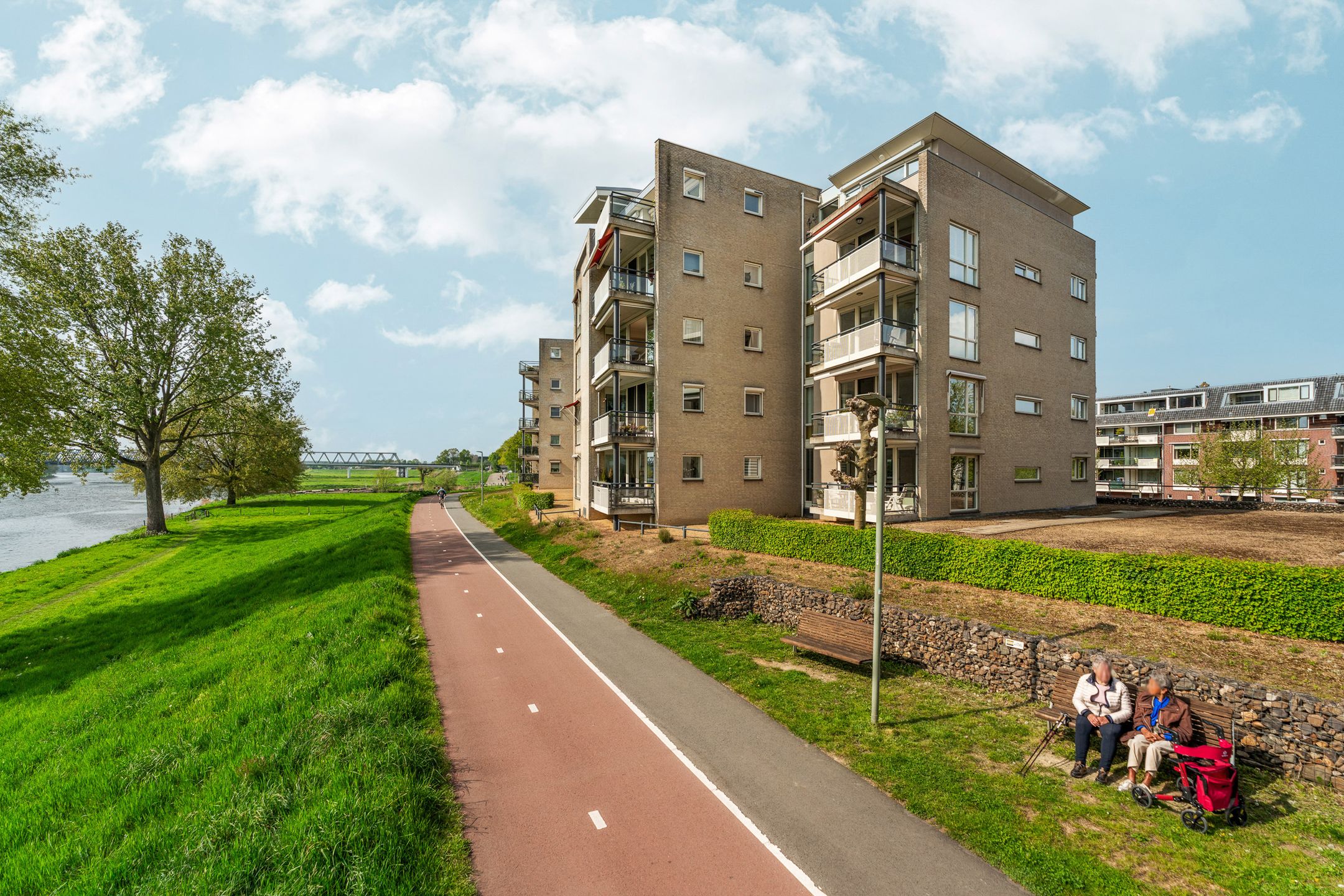 Foto 42 van Maasstaete 81