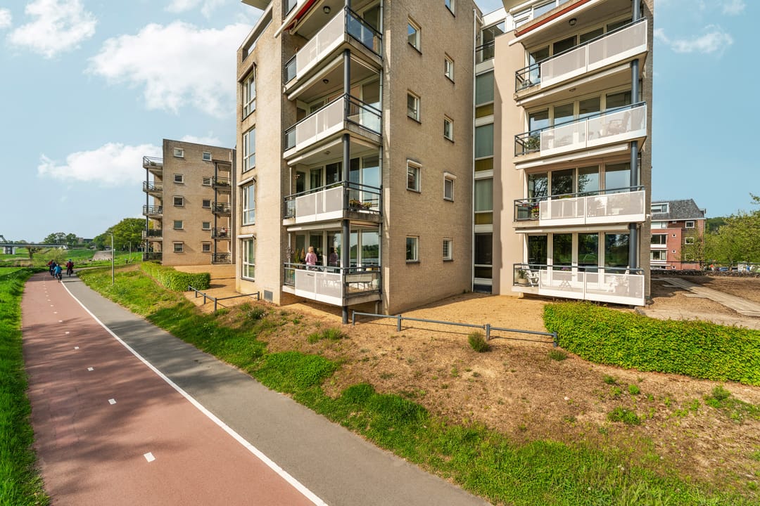 Foto 43 van Maasstaete 81