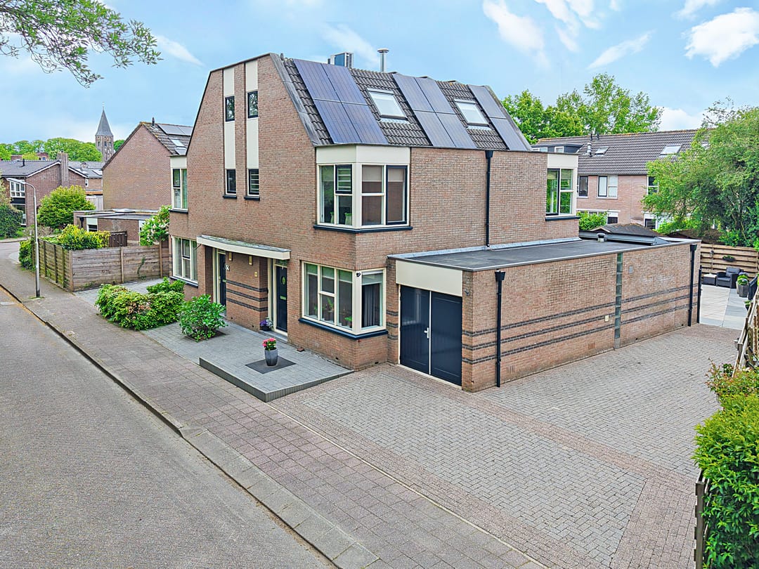 Foto 1 van Andries van Altenalaan 52