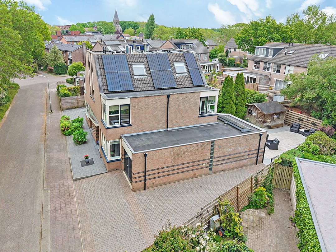 Foto 47 van Andries van Altenalaan 52