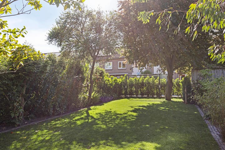 Foto 24 van Burgemeester Vostersstraat 53