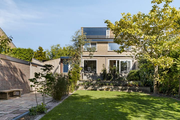 Foto 26 van Burgemeester Vostersstraat 53