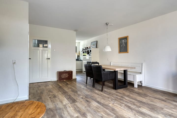 Foto 6 van Baljuwweg 13