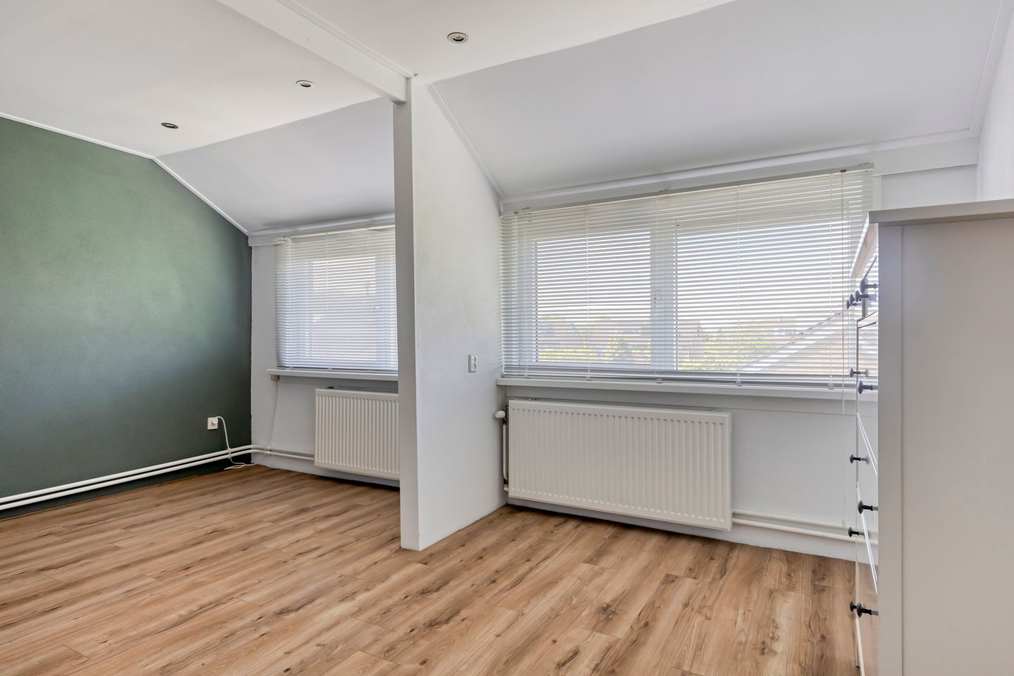 Foto 19 van Baljuwweg 13