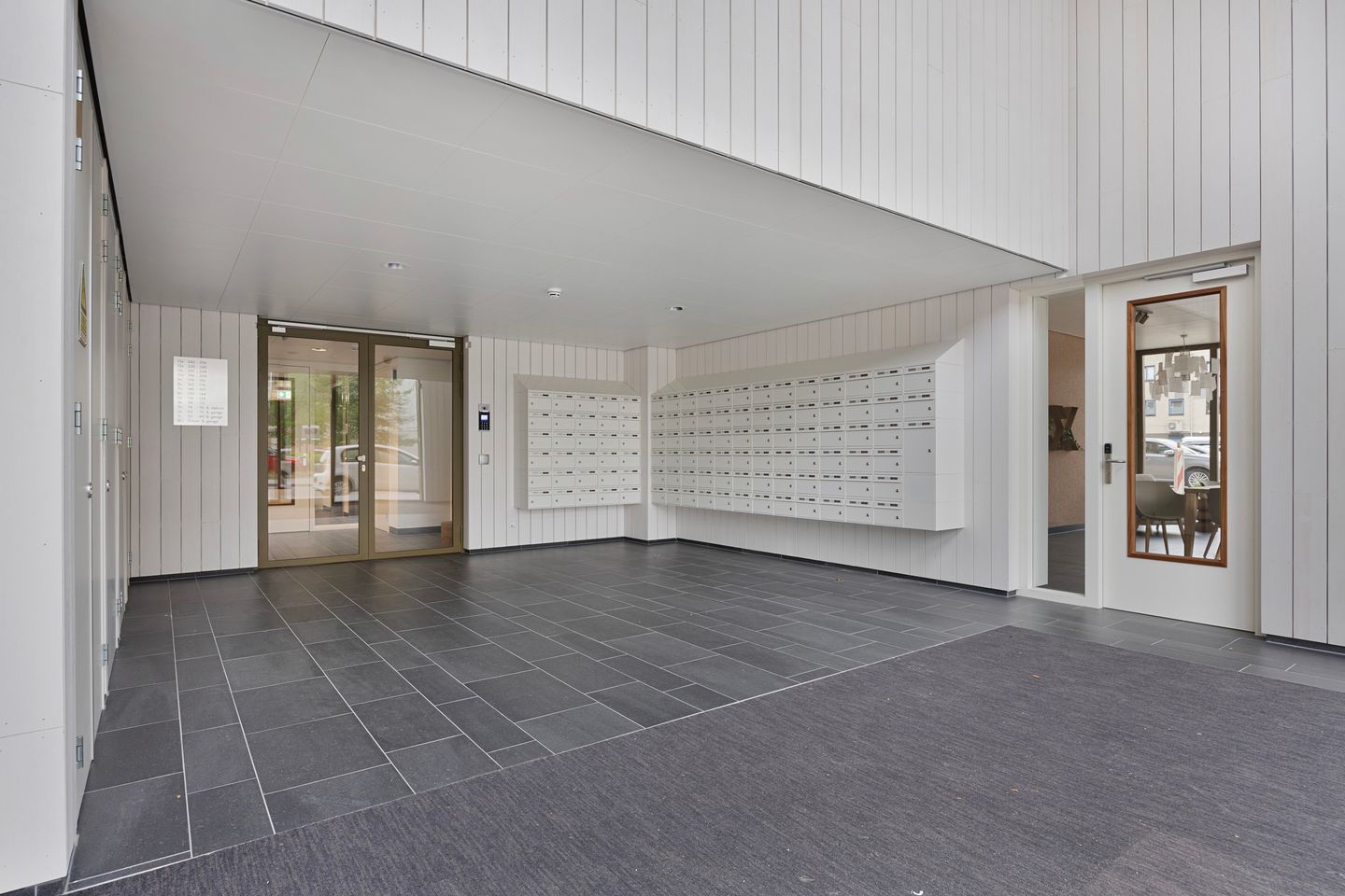 Foto 25 van Jaap van der Hoekplaats 202