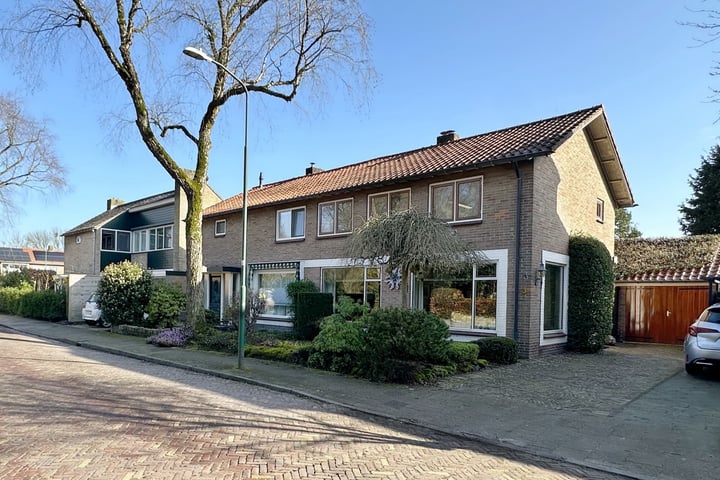 Bekijk foto van Princenhoflaan 3