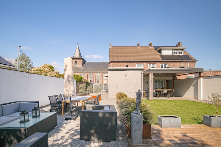 Foto 22 van Bernadettelaan 2