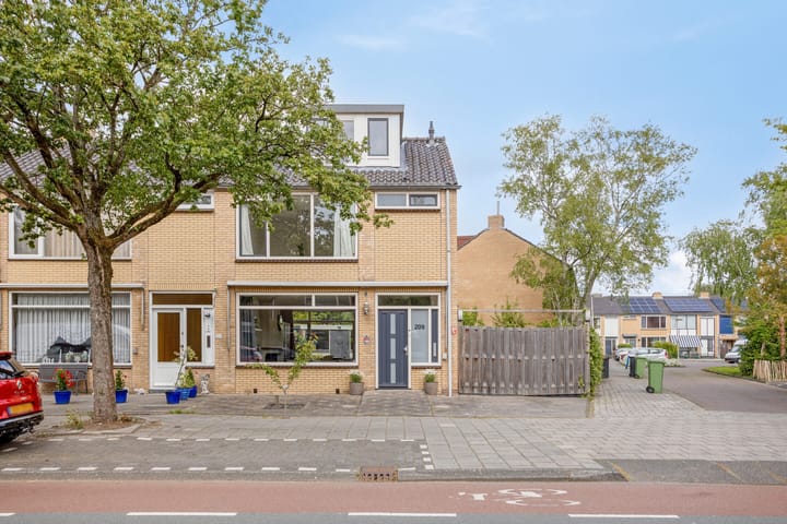 Foto 8 van Van IJsendijkstraat 209