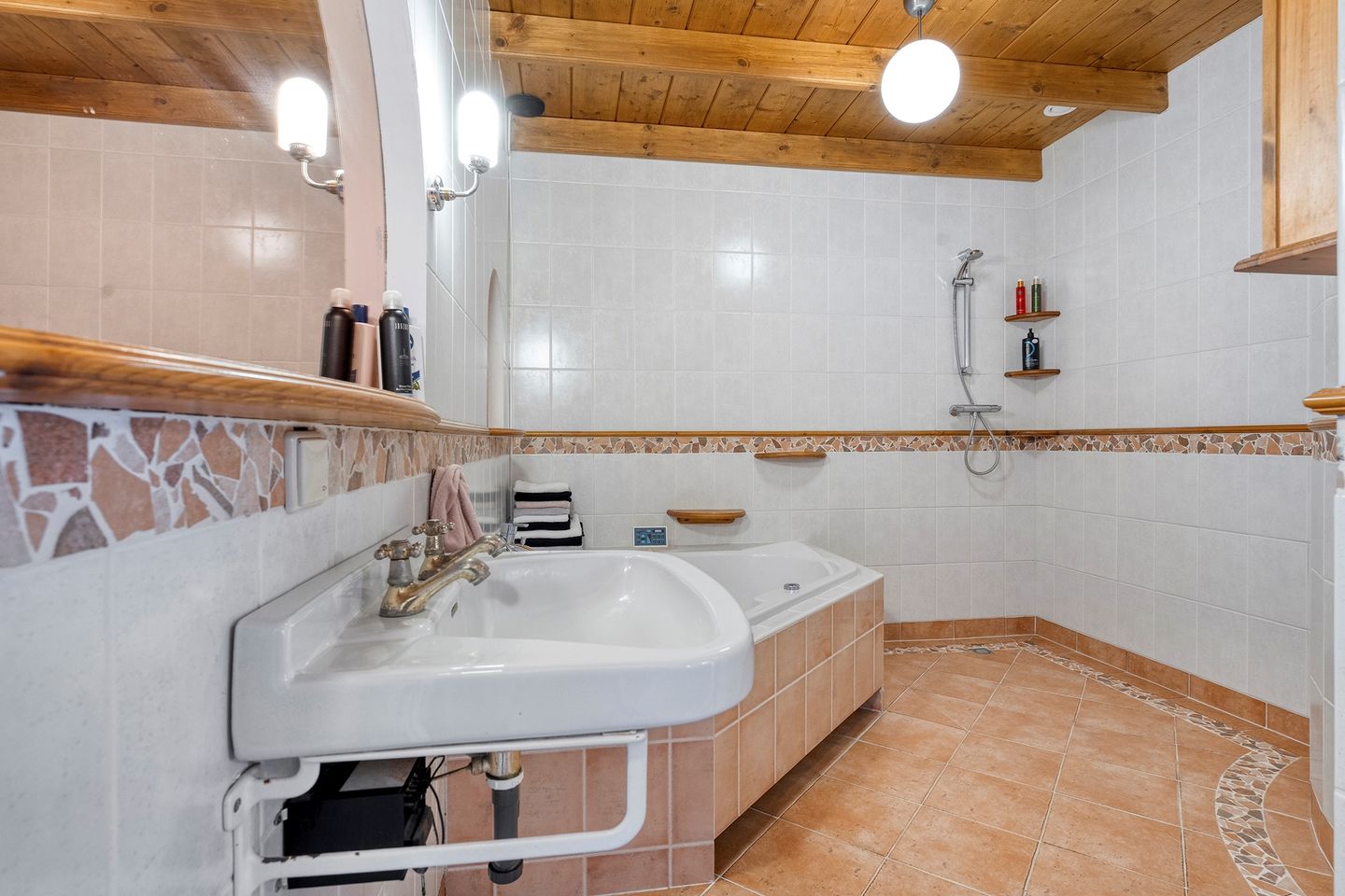 Foto 19 van Havezathe Esch 68-A