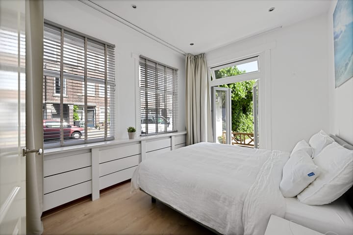 Foto 22 van Cornelis van der Lijnstraat 141