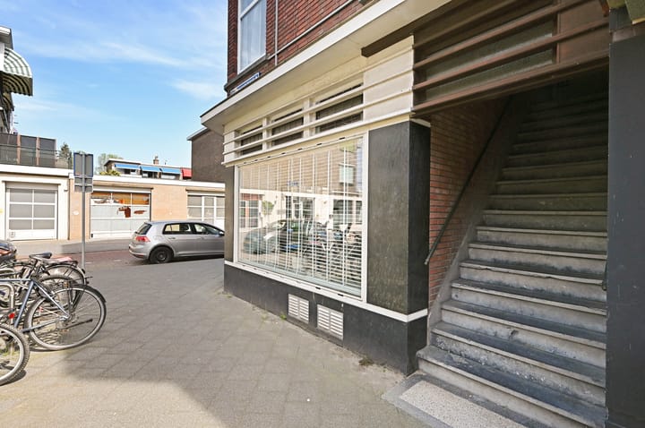 Foto 49 van Cornelis van der Lijnstraat 141