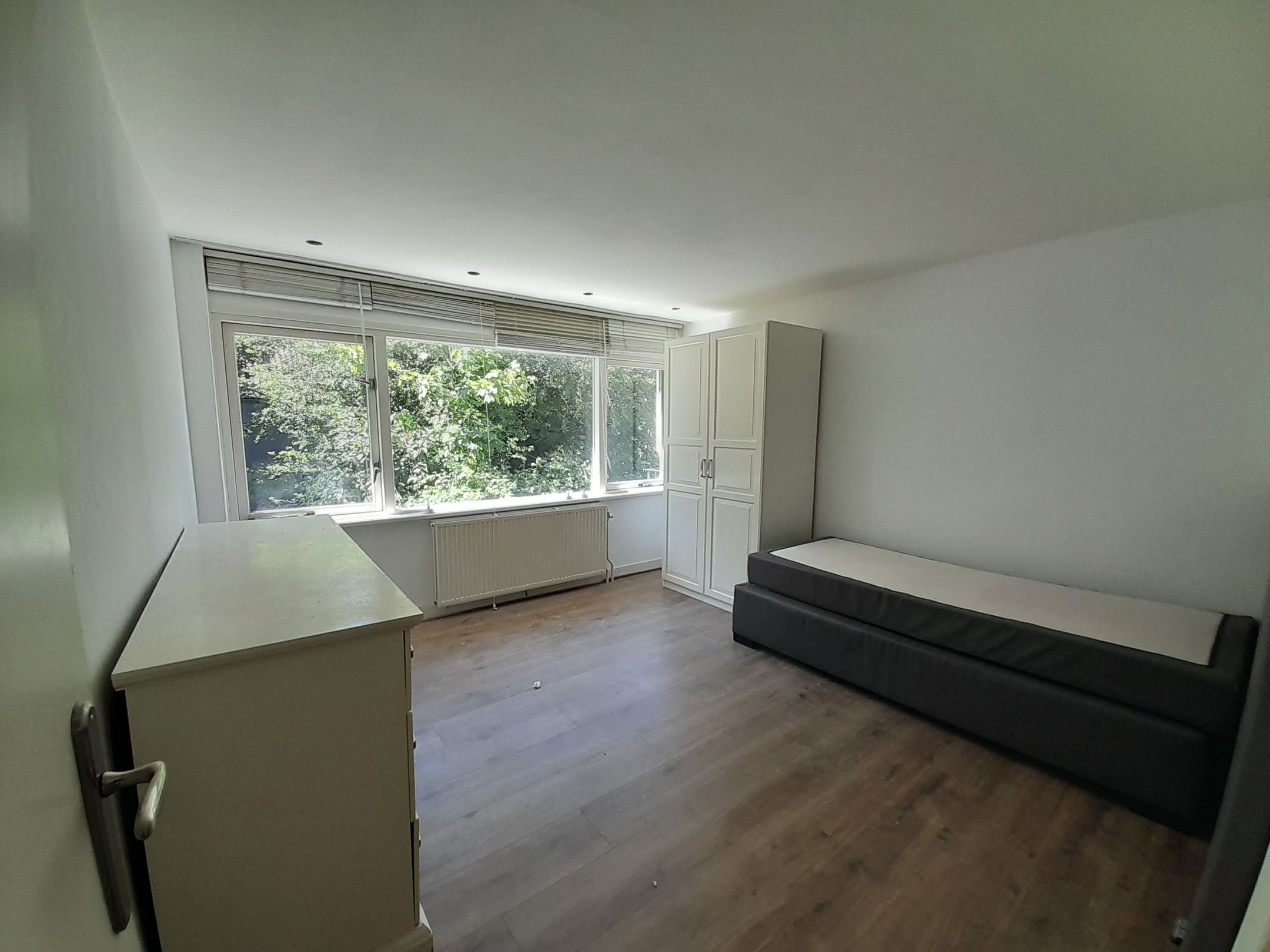 Foto 15 van van der Helstpark 51