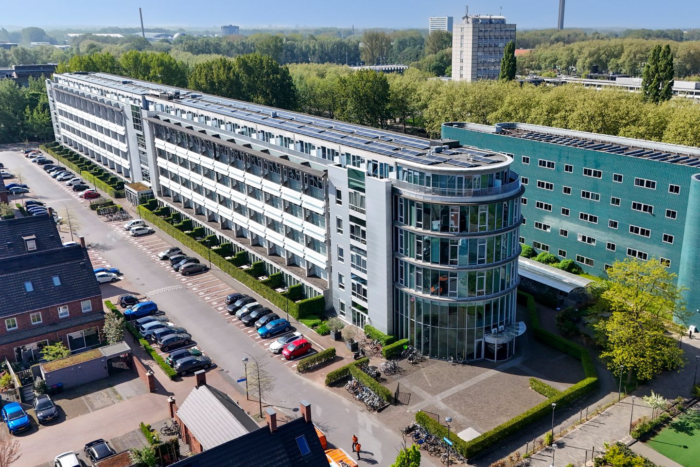 View photo 2 of Van Embdenstraat 750