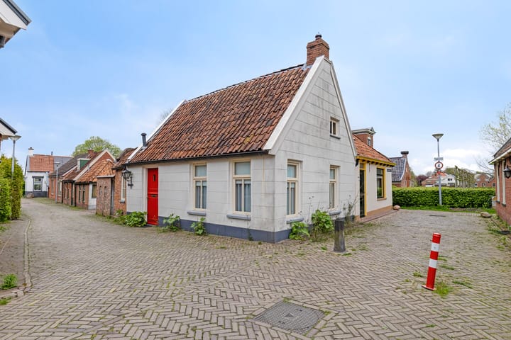 Photo 32 of De Kamp 5