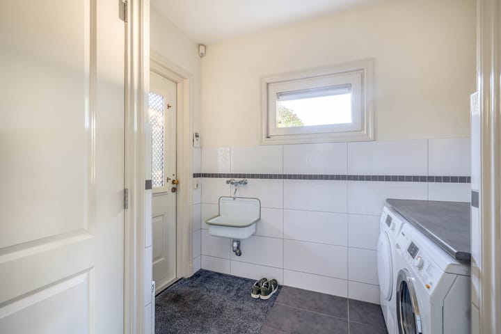 Photo 27 of Provincialeweg Oost 64