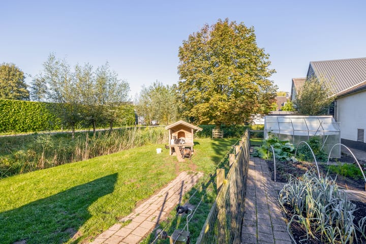 Photo 58 of Provincialeweg Oost 64