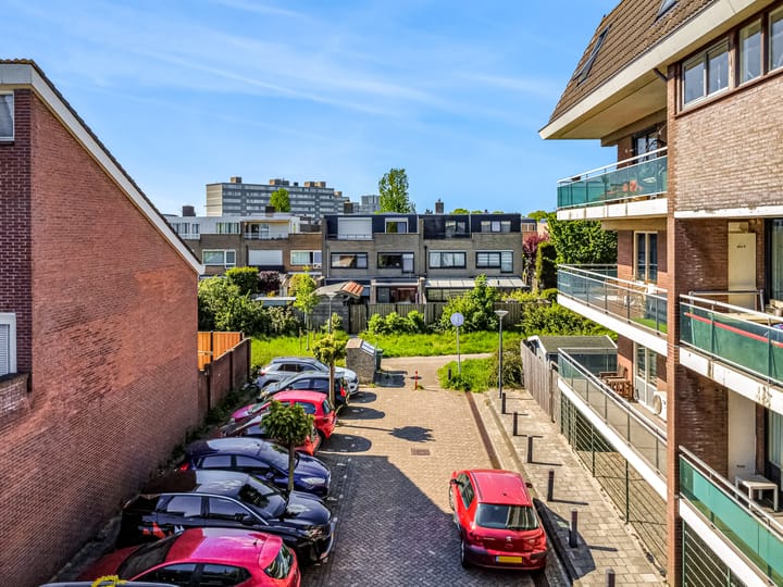 Photo 13 of Hoeker 35