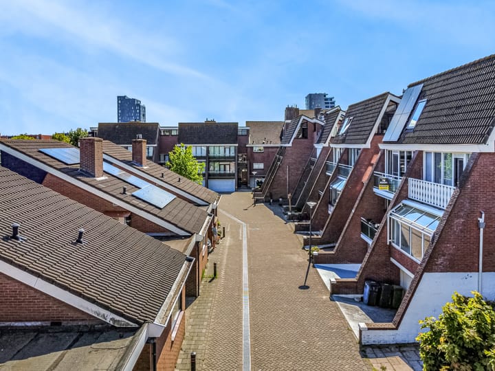 Photo 12 of Hoeker 35