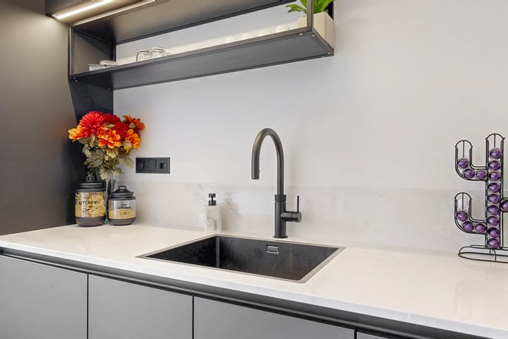 Photo 24 of Hoeker 35