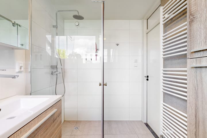 Photo 35 of Hoeker 35