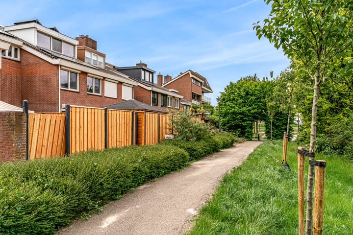 Photo 51 of Hoeker 35